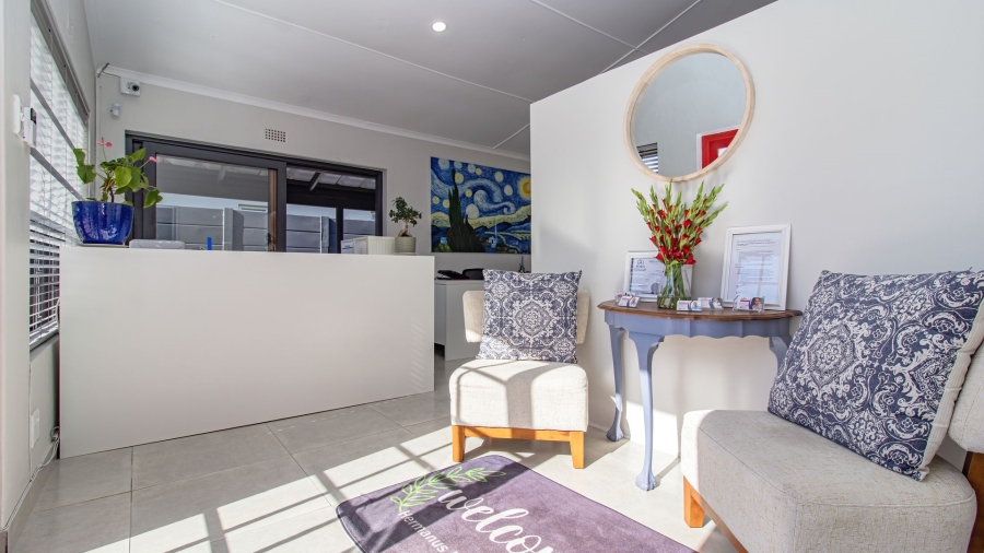 1 Bedroom Property for Sale in Sandbaai Western Cape